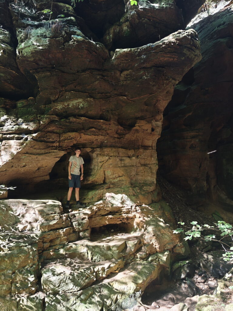 Meterhohe Felsen prägen die Schweineställe - ein tolles Paradies zwischen Bollendorf und Ernzen